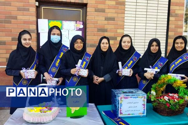 برگزاری انتخابات همیار مشاور در دبیرستان بانو عفت آهنگری ناحیه یک شهرری