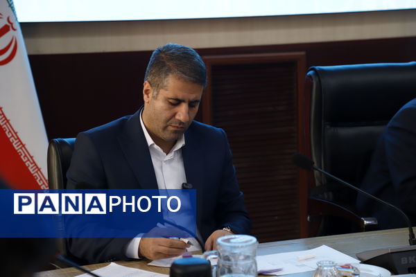 آغاز به‌کار نشست مشترک مدیران مناطق با استاندار تهران 