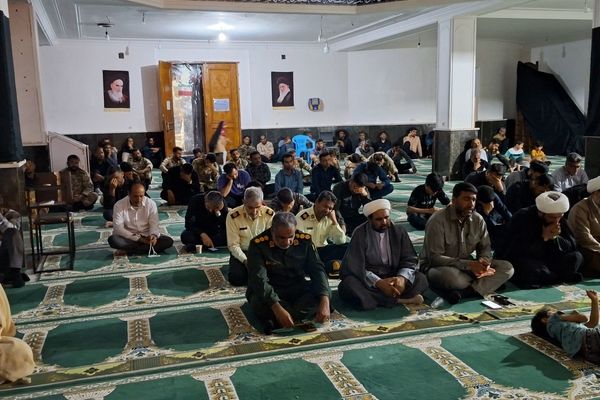 مراسم ارتحال حضرت امام خمینی (ره) در جزیره بوموسی 