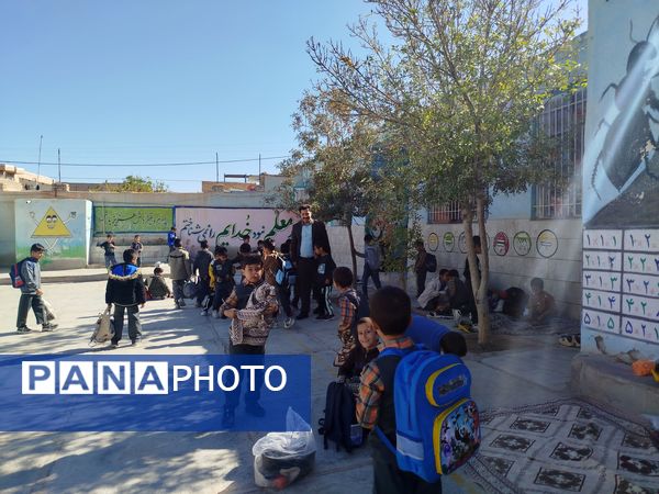 ایجاد فضای شاد وصمیمی در دبستان شهید عجمی فدافن