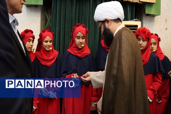 تجلیل از طلایه‌داران برتر تعلیم و تربیت ، آیین تقدیر از معلمین نمونه شهرستان پاکدشت 