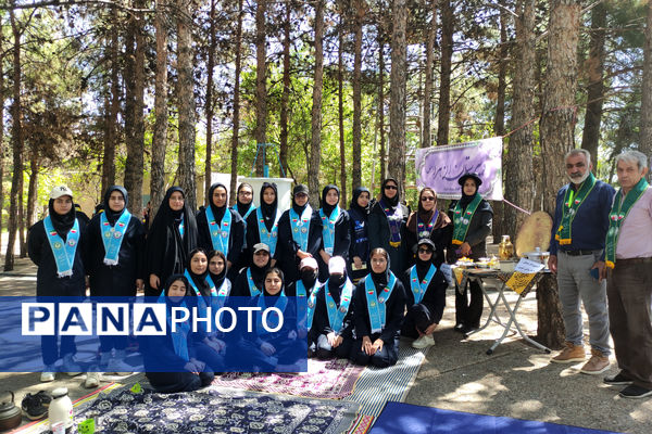 اردوی پایانی پیشتازان دختر مقطع متوسطه ناحیه 4 شیراز 