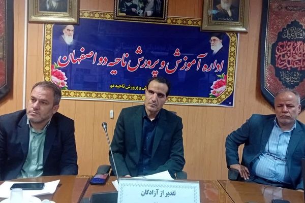 انتقال فرهنگ ایثار و آزادگی به نسل جدید وظیفه اصلی ما است