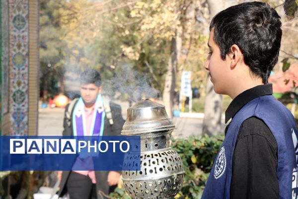 اعزام کاروان پسران عمره دانش‌آموزی از مشهد