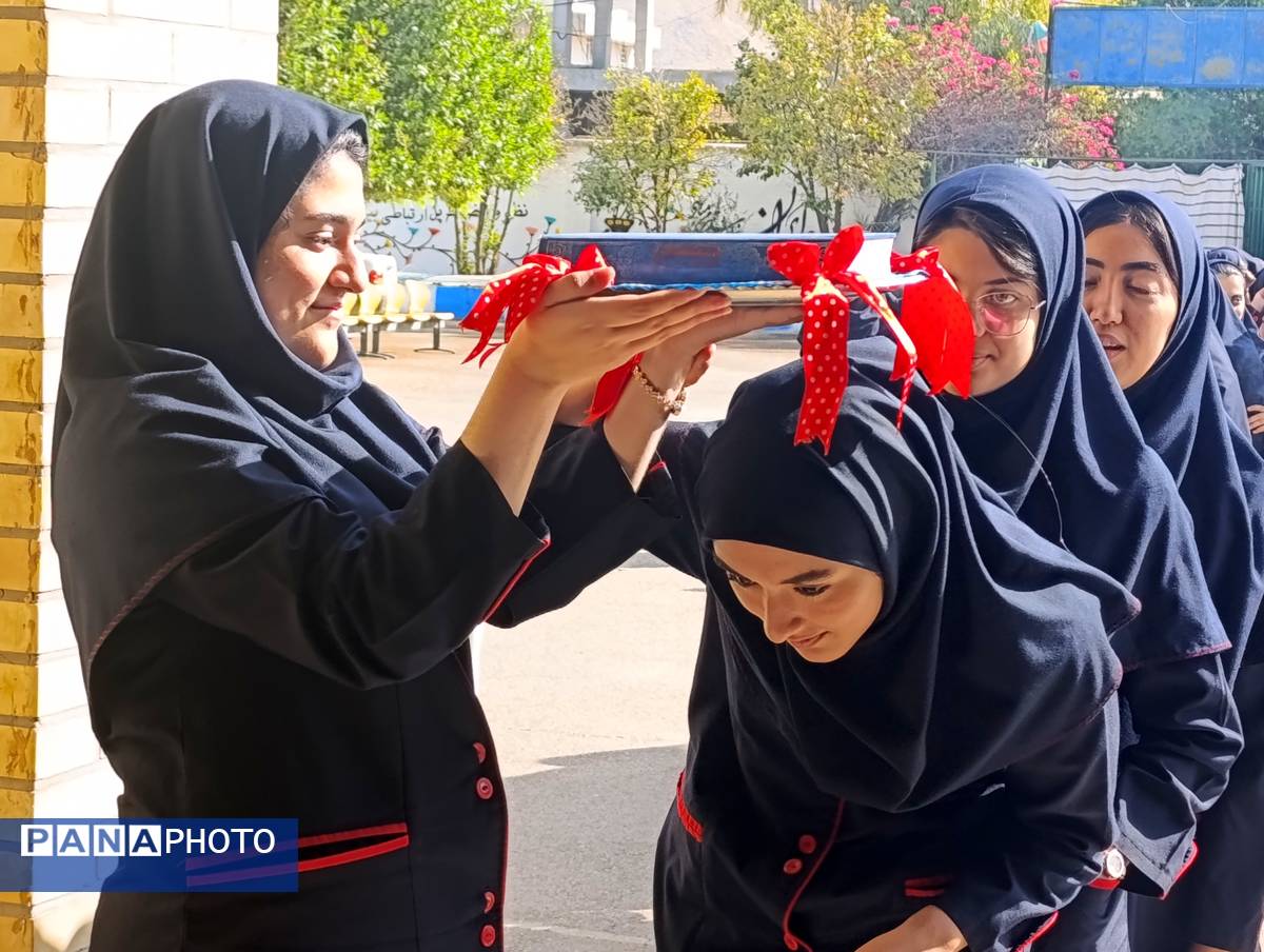 زنگ مهر در فراشبند به صدا در آمد