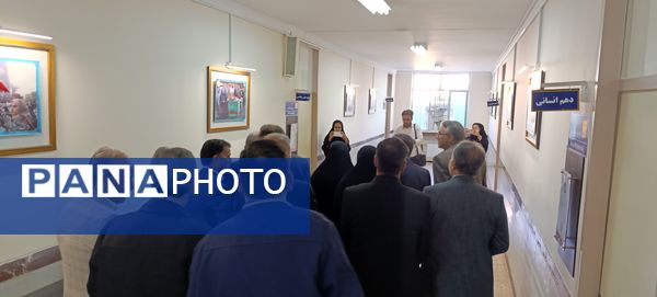 بازدید مدیرکل امور شاهد وزارت آموزش و پرورش از دبیرستان شاهد زینبه