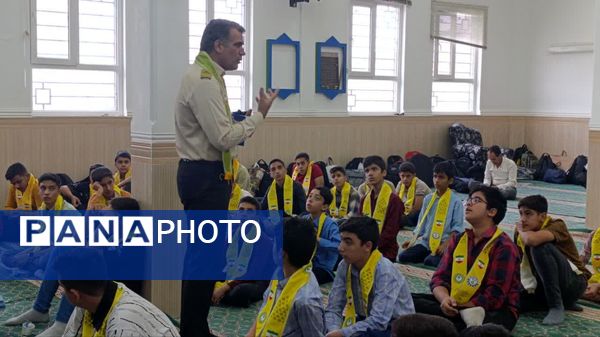  پیش اردوی ملی دانش‌آموزان پیشتاز استان یزد