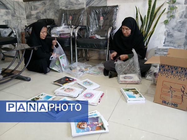 جشن عاطفه ها در دبیرستان سمانه ناحیه یک 