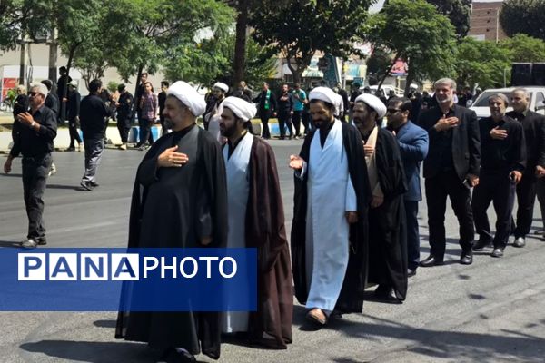 خیل عاشقان حسینی در مسیر جاماندگان اربعین رباط کریم