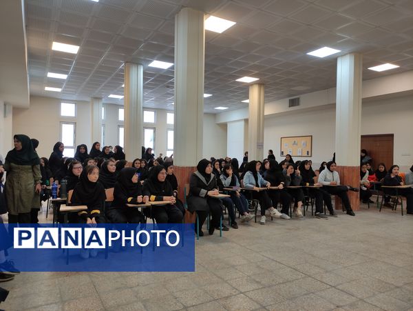 برگزاری المپیاد ورزشی در دبیرستان فرزانگان استعداد درخشان شهرستان ملارد