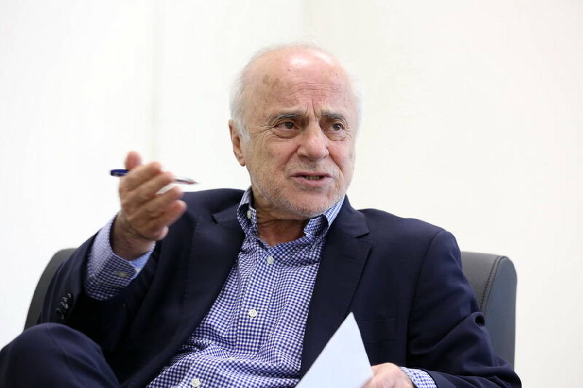 داریوش مصطفوی در بستر بیماری

