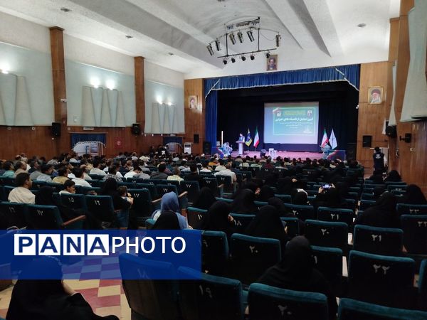 آیین تجلیل از کمیته های اجرایی دومین کنگره ملی شهید مدرس (ره) و ۱۲۲۲ شهید منطقه ترشیز کهن