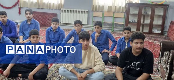 نشست آمادگی اعزام دانش‌آموزان به المپیاد استانی هلال احمر
