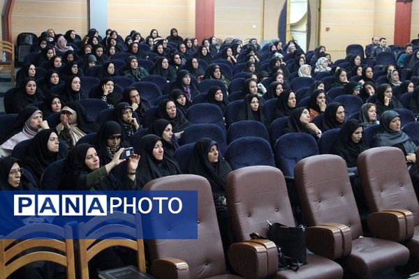 همایش مدیران و روسای انجمن اولیا و مربیان ناحیه یک شهرری