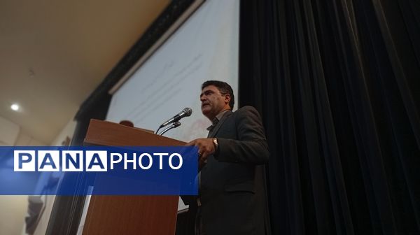 اجلاس مدیران آموزش‌وپرورش منطقه ۱۰ با محوریت تقبیح جنایات صهیونیست‌ها و تقویت پایگاه‌های تابستانی مدارس