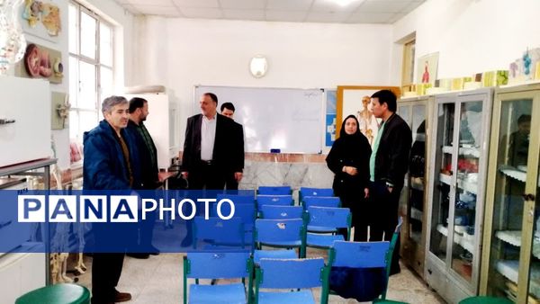 نمایشگاه  دستاوردهای علمی و تحقیقاتی دانش‌آموزان کلات