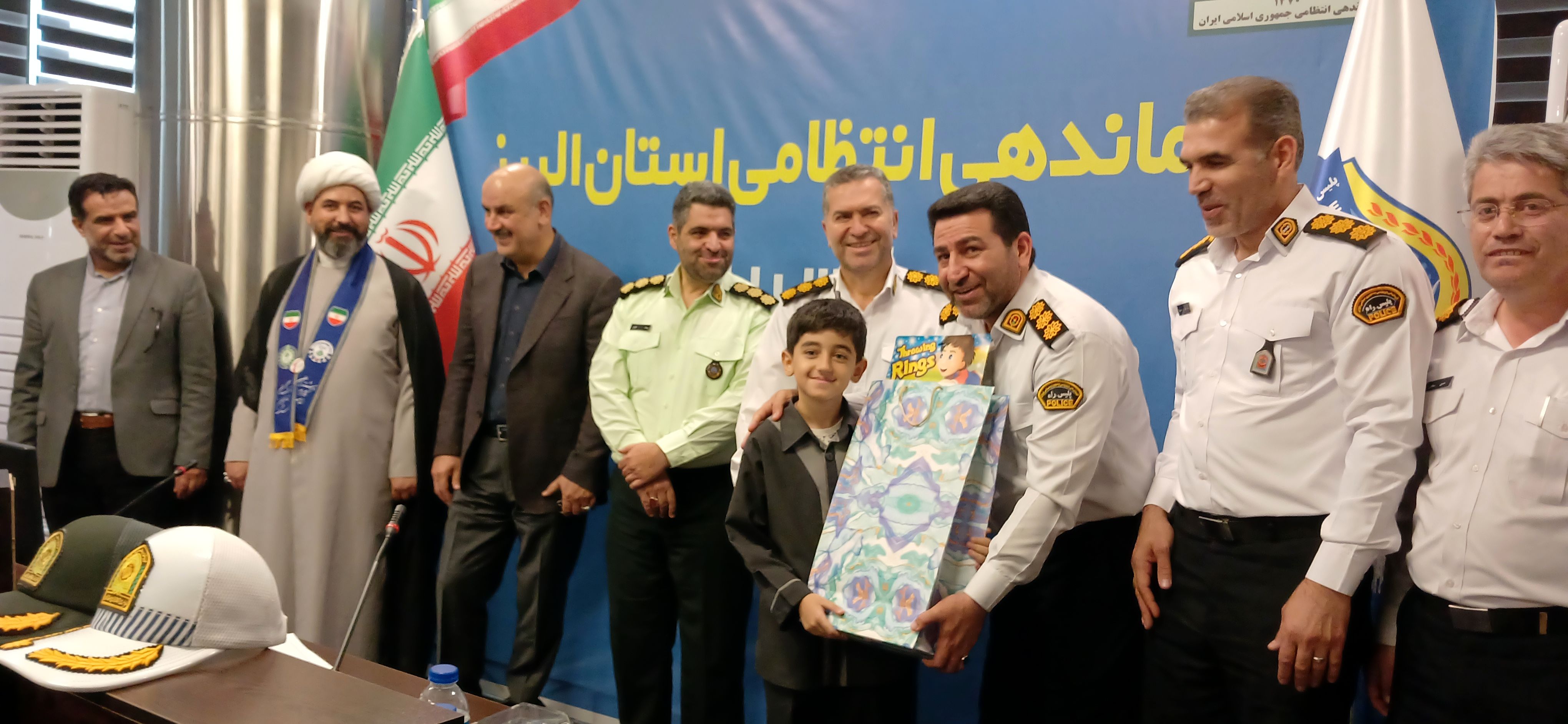 جمعی از دانش‌آموزان استان البرز به عنوان همیار پلیس انتخاب شدند