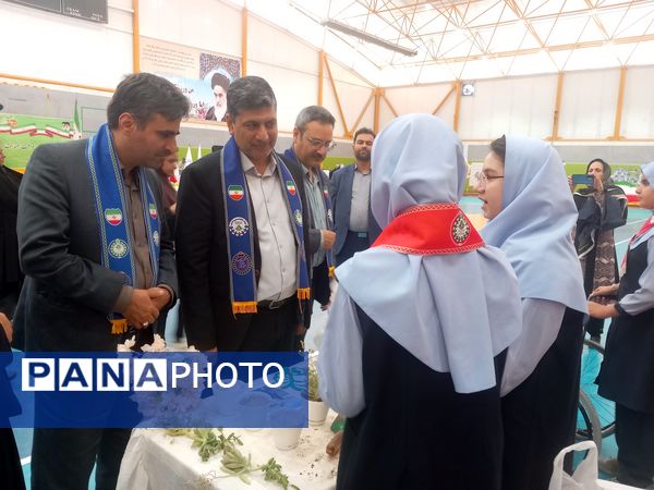 مانور تشکیلاتی سالروز تاسیس سازمان دانش آموزی به میزبانی ناحیه 6