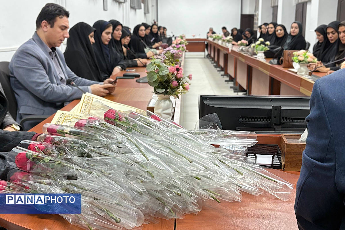 قدردانی از نقش بانوان در عرصه تعلیم و تربیت اسلامشهر