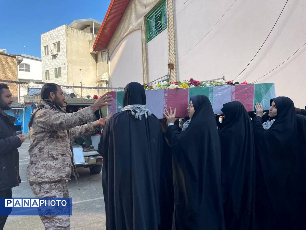 استقبال از شهید خوشنام در دبیرستان شاهد ساری 