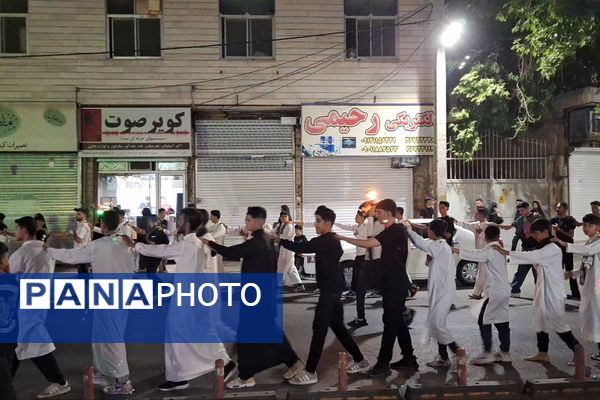 دسته عزاداری حضرت علی‌اکبر(ع) در شب هشتم محرم در پیشوا