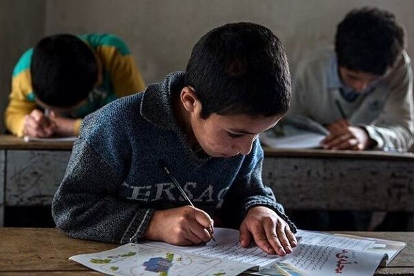حمایت کمیته امداد از ۲۲ هزار نخبه در کشور