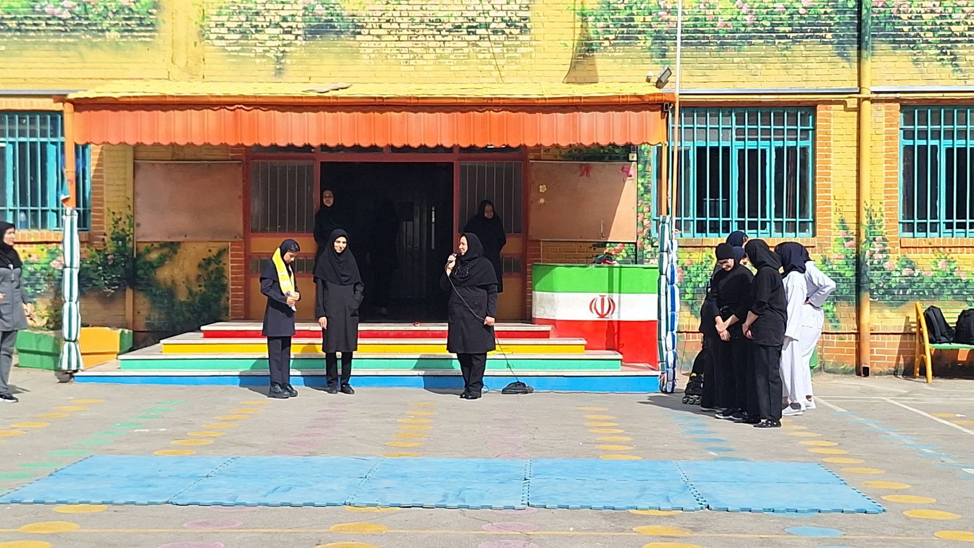 المپیاد ورزشی درون مدرسه ای در دبیرستان شهید قویدل