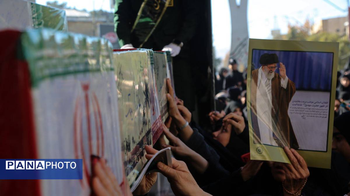 مراسم تشییع پیکرهای ۷ شهید گمنام در کرمانشاه