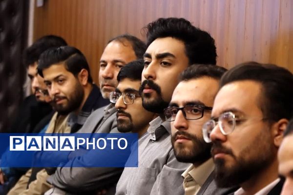 نشست صمیمی شورای عالی استان‌ها با نمایندگان مجمع دانشجویی