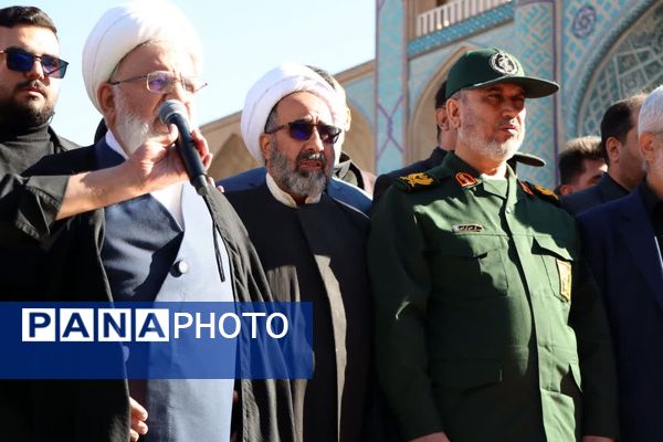 تشییع ۵ شهید گمنام در سالروز شهادت حضرت فاطمه(س) در یزد