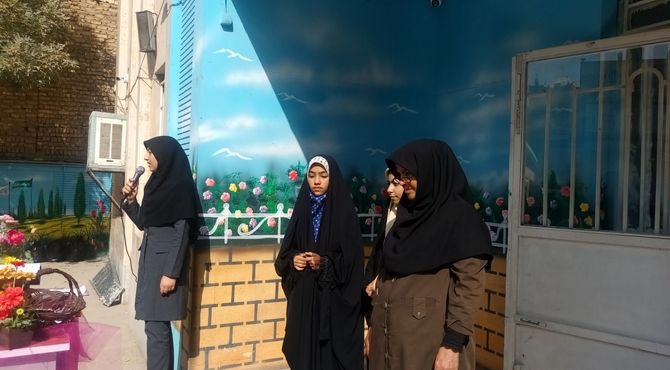 جشن ولادت حضرت زینب(س) و روز پرستار در دبستان تربیت