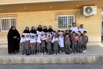 تبریک روز پرستار توسط نوآموزان کودکستان باغ پروانه‌های سورمق