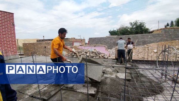آغاز بتن‌ریزی مدرسه شهید ذوالفقاری در روستای احمد آباد