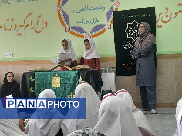 مراسم معنوی روضه حضرت فاطمه زهرا (س) در دبستان فردوس