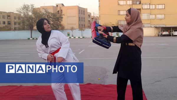 المپیاد ورزشی درون مدرسه ای در دبیرستان نورالهدی ناحیه ۷ مشهد
