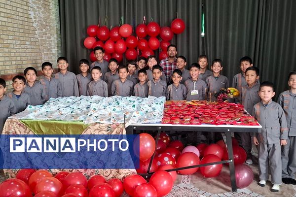 برگزاری صبحگاه‌ در کهریزک با برنامه‌های متنوع