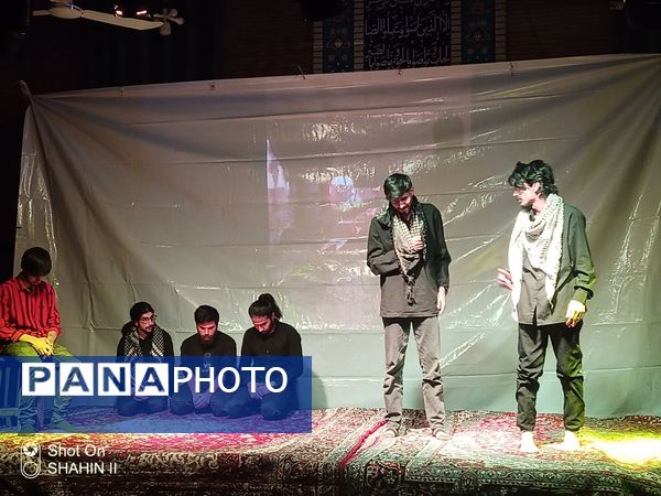 اجرای نمایش سلام همکلاسی در حسینه شهربار نیشابور