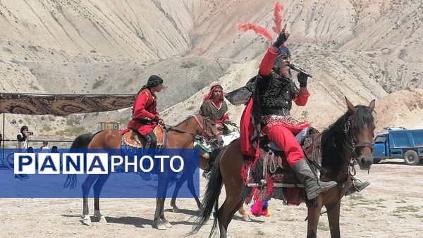مراسم تعزیه خوانی در روز اربعین حسینی در شهر بار