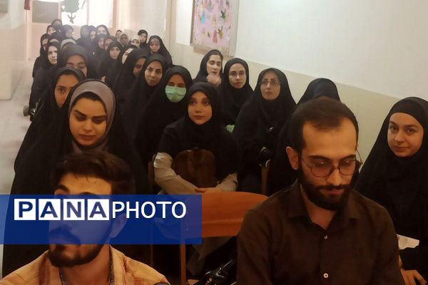 برگزاری کارگاه «طرح توانا» ویژه نومعلمان در مدرسه شهیدعباسی ناحیه یک شهرری