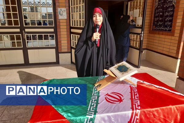  آیین گرامیداشت میلاد حضرت فاطمه(س) و روز مادر در مدارس شهرستان ملارد