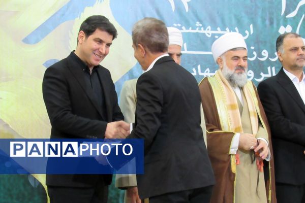 برگزاری آیین تجلیل از معلمان نمونه استان کردستان