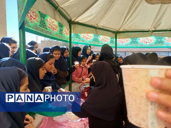 برپایی موکب حضرت فاطمه(س) در دبیرستان ام هانی