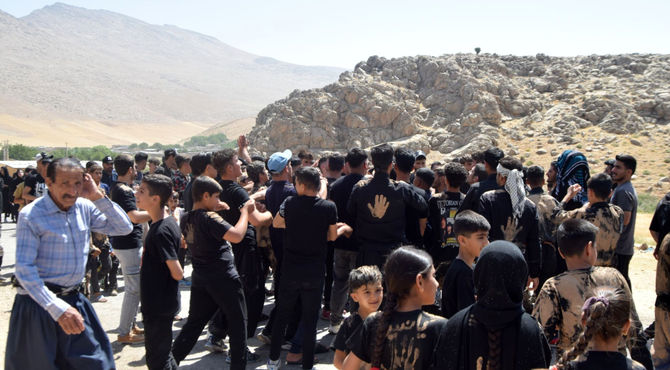  داربلوط؛ روستایی که عاشورا در آن نفس میکشد .