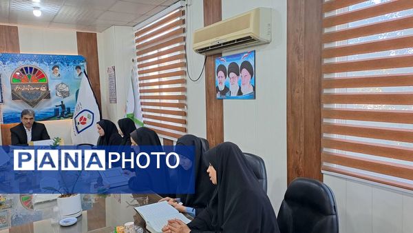  محفل قرآنی در دفتر معاونت پرورشی و فرهنگی اداره‌کل آموزش و پرورش استان بوشهر
