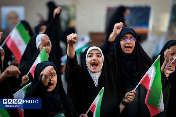 آیین نواختن زنگ استکبارستیزی