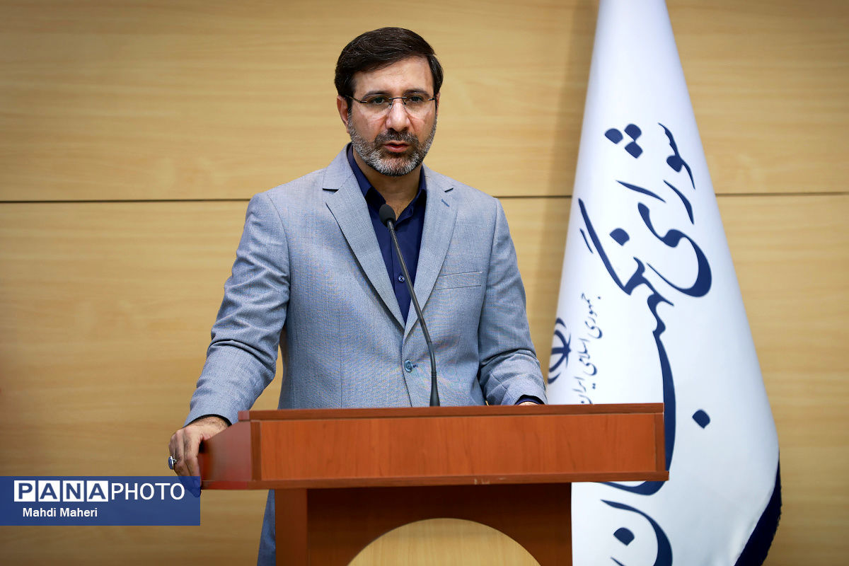 فرآیند حذف ۴ صفر از پول ملی آغاز شد/ تایید لایحه حمایت از ایرانیان خارج از کشور 