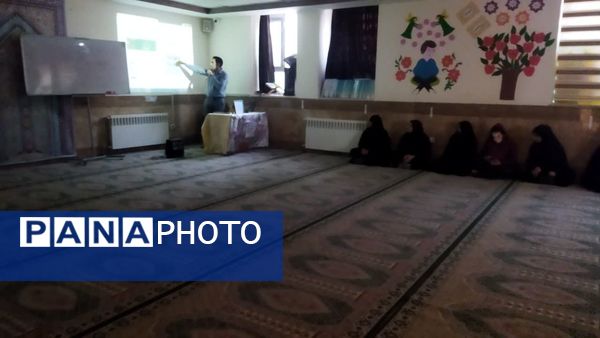انتخابات انجمن اولیا و مربیان در دبستان مرحوم واحدی زارچ
