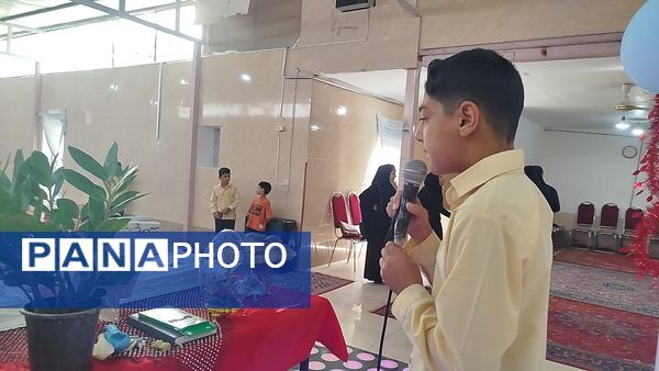 جشن شکوفه ها برای پسران کلاس اولی  دبستان شهید عجمی فدافن