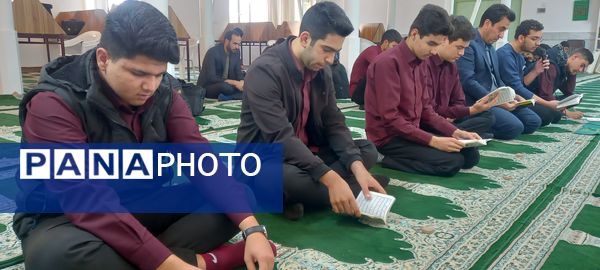 مراسم هیات دانش‌آموزی دبیرستان نمونه آیت الله خامنه‌ای کاشمر