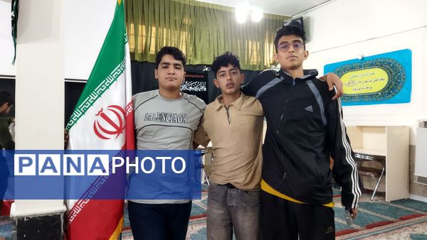 آماده‌سازی نمازخانه دبیرستان شاهد برای استقبال از شهید گمنام